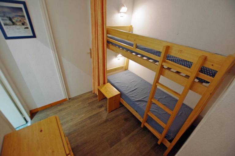 20m from resort center, 2nd floor, view lake, balcony, tv, ski locker, 53m², Tignes — photo 5