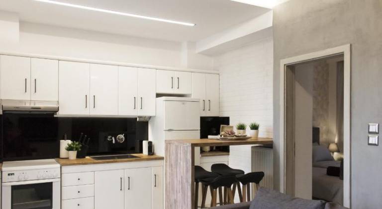 Fully equipped apartment with terrace & hot tub | Next to Church of the Holy Apostles | Good for workation | Pets allowed — photo 2
