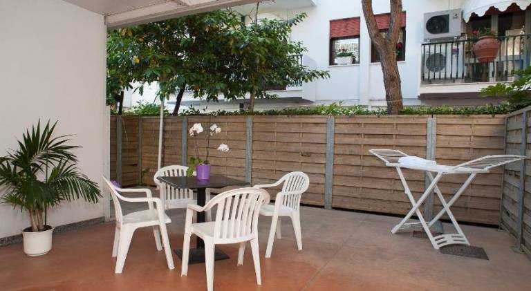 Serviced apartment with 2 rooms for 6 persons — photo 5