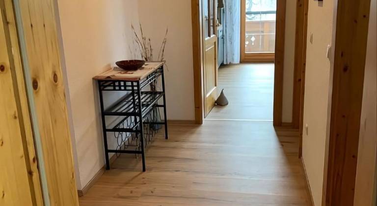 Holiday apartment with patio, BBQ & yard — photo 5