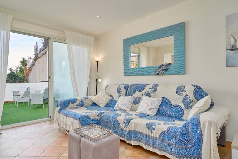Apartment 'La Casita Azul' with Shared Pool, Wi-Fi and Air Conditioning — photo 2
