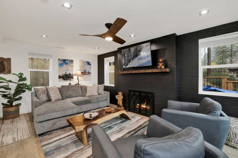 Cabin with terrace, hot tub & grill | Mountain view — photo 3