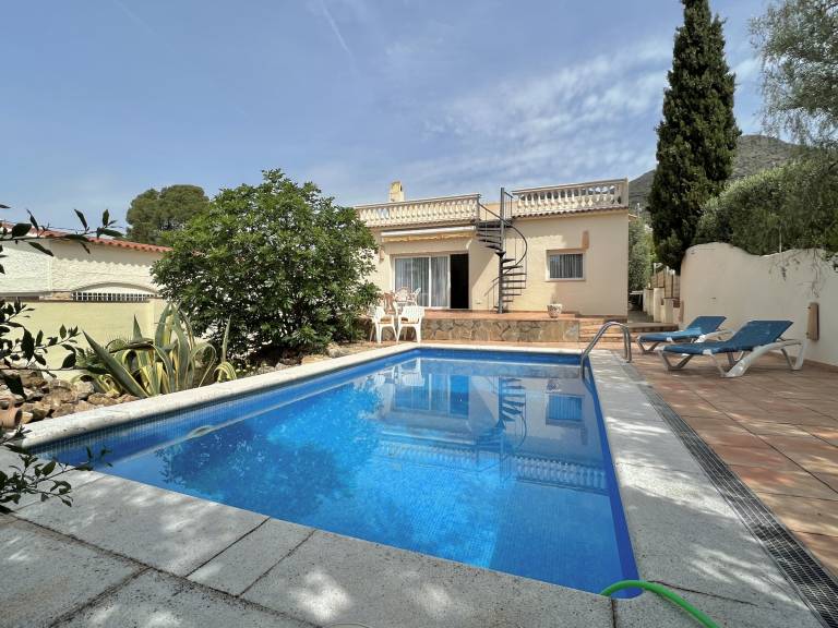 Villa Rosas