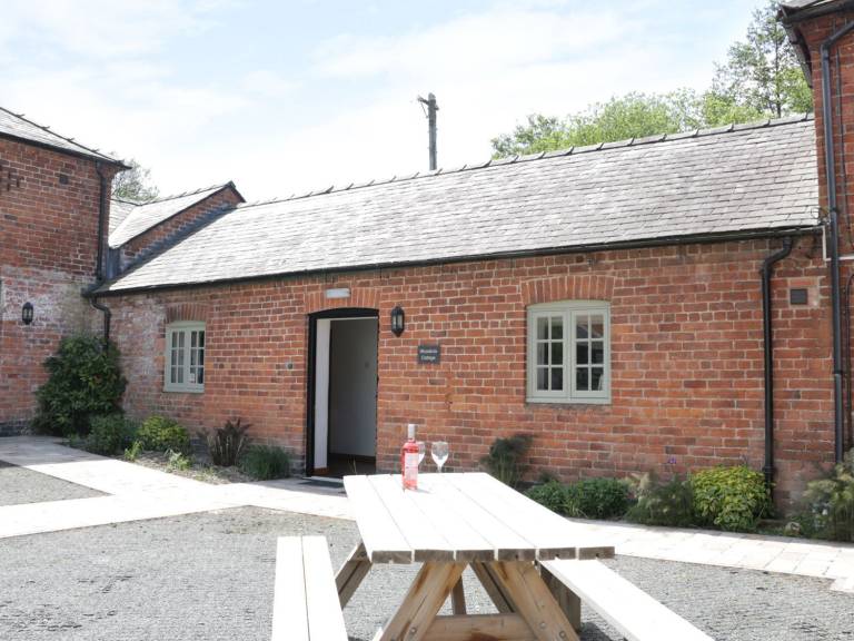 Cottage Newtown