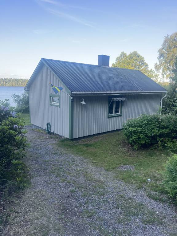 Holiday house Hus Lammen right on the lake — photo 3