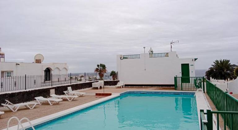 Holiday apartment with pool — photo 5