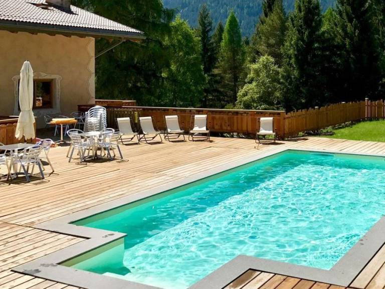 Mobile home with heated pool & patio — photo 2