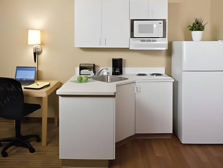 Extended Stay America Suites - Indianapolis - Airport in Marion, IN