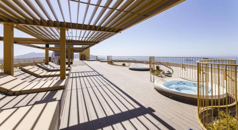 Rental apartment with pool & hot tub — photo 2