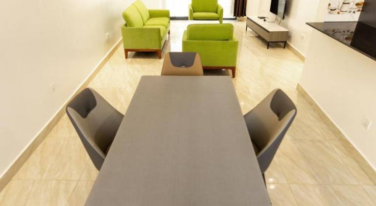 Rental apartment with patio — photo 4