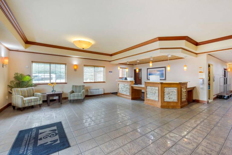Best Western Plus Northwind Inn & Suites — photo 2