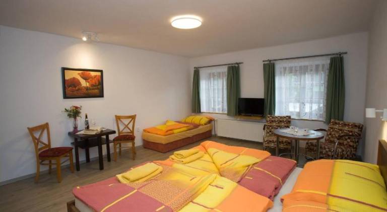 Apartment with terrace — photo 2