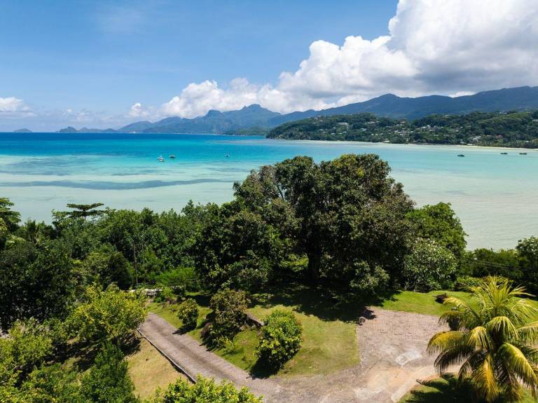 Servisiran apartma Baie Lazare