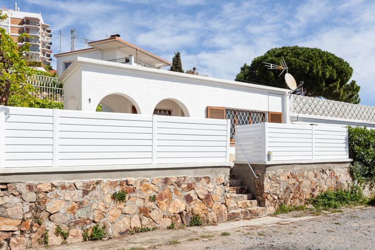 Holiday Home 'Casa Morisca vistas al mar' with Sea View, Garden & Wi-Fi — photo 4