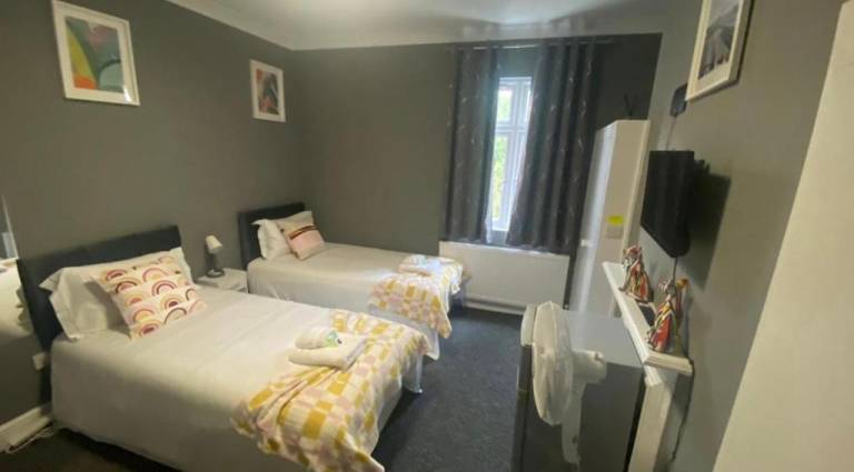 Private Double bedroom in Hammersmith