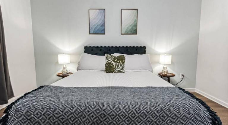 Rental apartment with pool in Frisco, TX