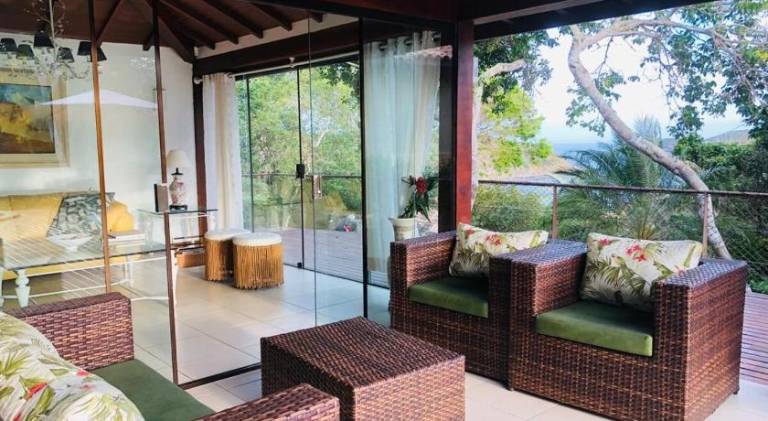 Villa with pool — photo 5