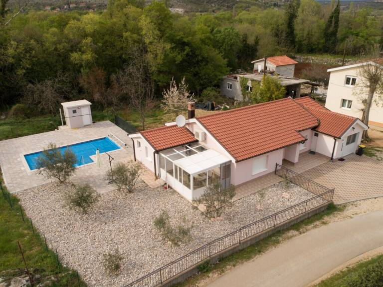 House Veljaci