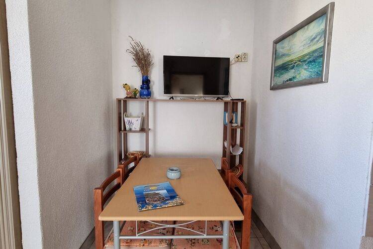 Rental apartment with patio, garden & barbeque | Dogs allowed — photo 2