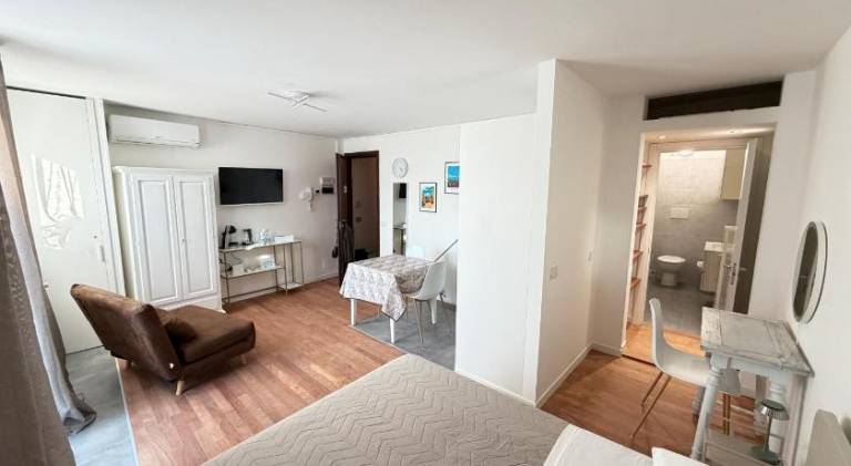 Nice rental apartment | Near Santa Maria Maggiore | Pets are welcome — photo 2