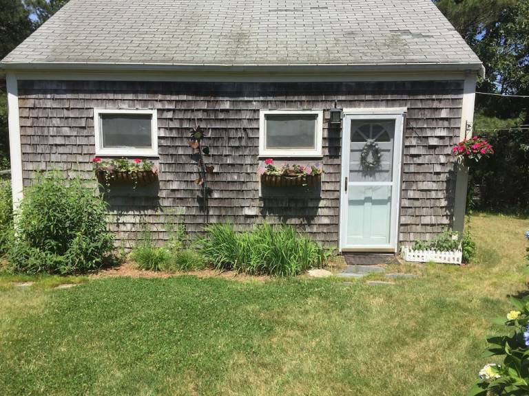 Cabin Vineyard Haven