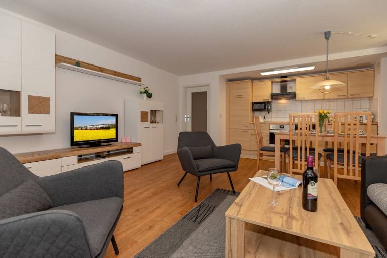Haus Wenden Fewo 2: strandnahe und ruhige 3-Zimmer-Fewo in Kuehlungsborn