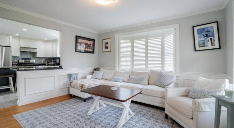 Vacation home with sauna & hot tub in Plymouth, MA