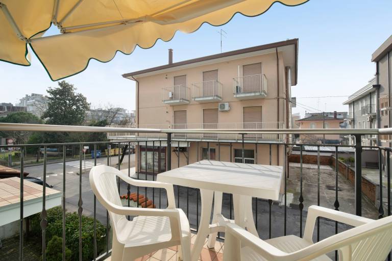 Wonderful holiday apartment with terrace & fast internet | Close to the beach | Pets allowed — photo 2