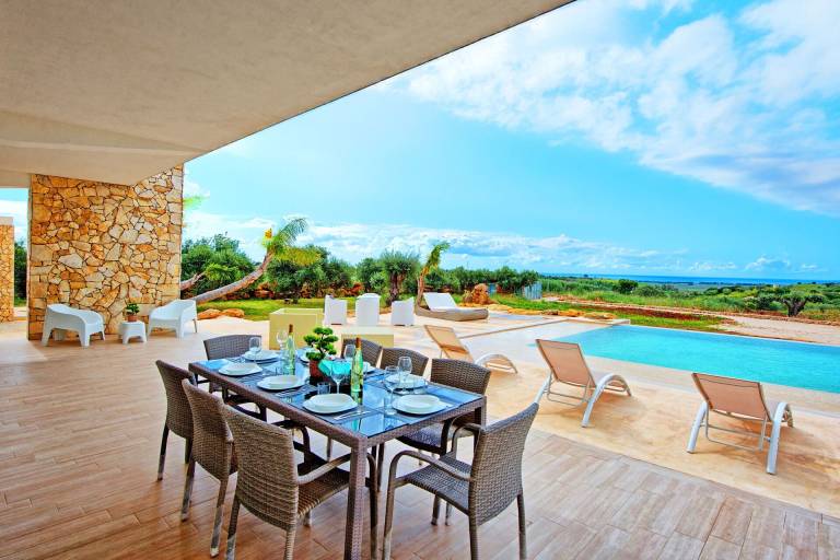 Child-friendly pleasant villa with private pool, yard & patio | Dogs allowed — photo 4