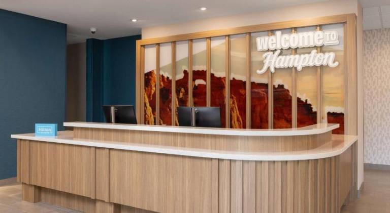 Hampton Inn & Suites by Hilton Cottonwood — photo 3