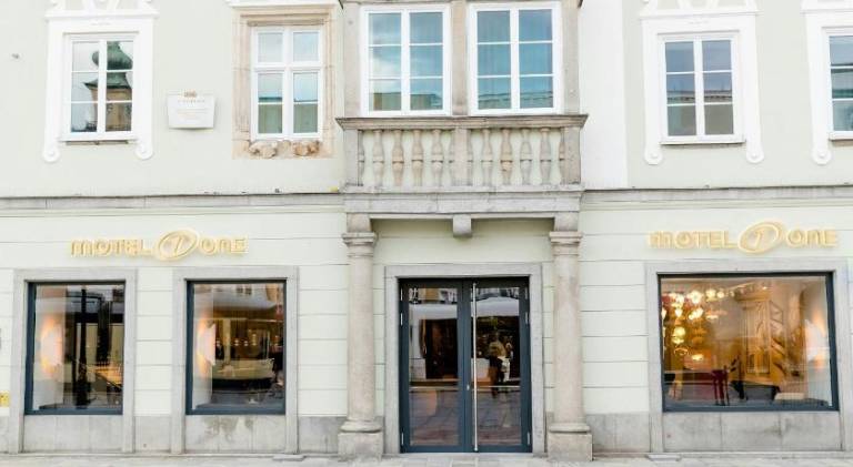 Motel One Linz-Hauptplatz — photo 3