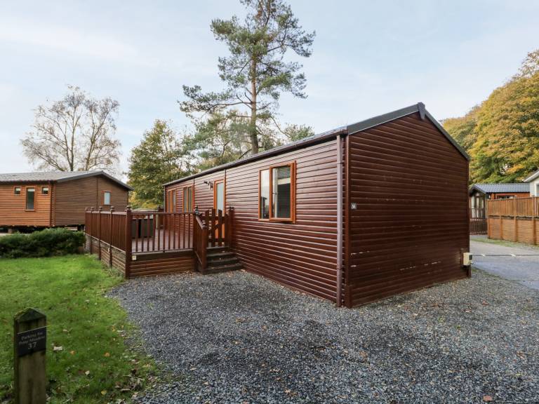 Family-oriented lovely cottage with yard | Pets are welcome — photo 2