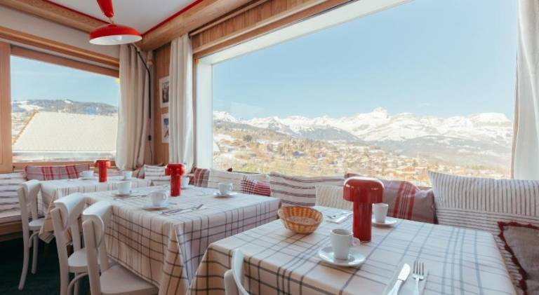 Hotel Le Caprice Des Neiges Combloux — photo 3