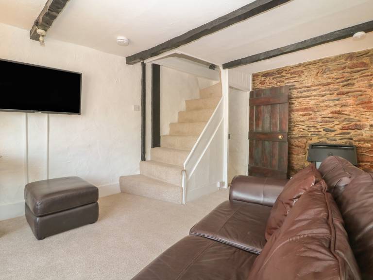 Cottage | Beach view | Beach nearby | Pets allowed — photo 3