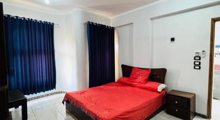 Charming lodge with terrace, pool & barbecue | Pet-friendly in Luxor
