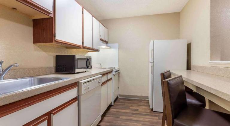 Extended Stay America Suites - Wichita - East — photo 4