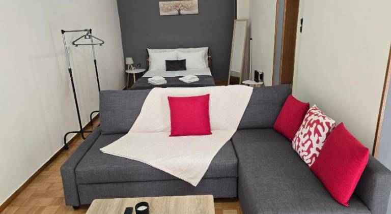 Apartment with 1 room for 5 persons — photo 2