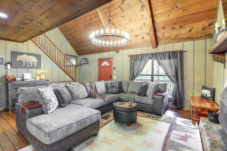Secluded Sevierville Cabin: Hot Tub & Mtn Views! — photo 4