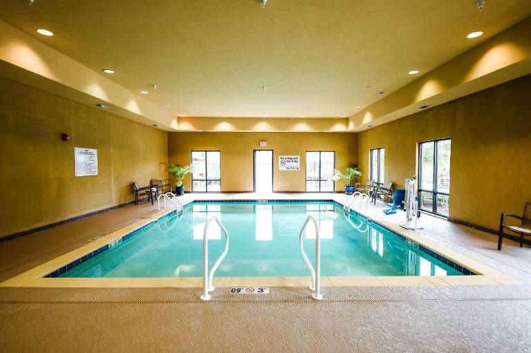 Hampton Inn & Suites Pine Bluff — photo 3