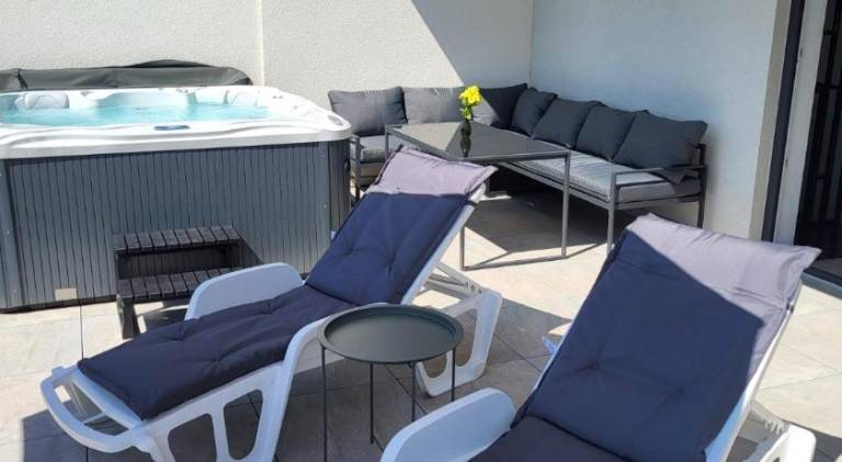 VillaMIA heated pool - jacuzzi-10 persons-boat tours - Luxury — photo 3