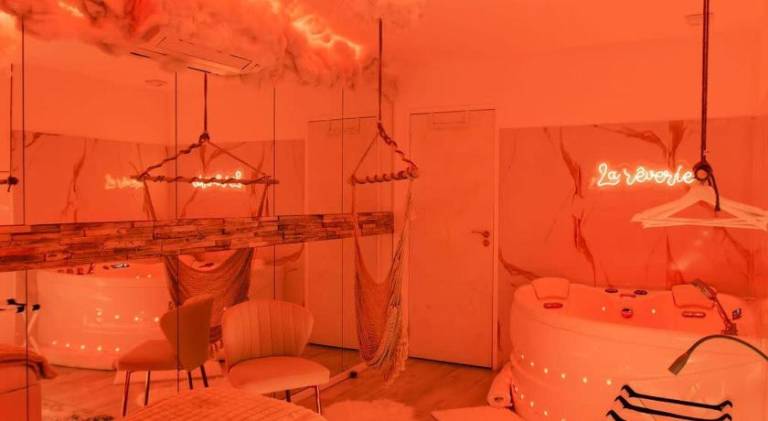 La Reverie: Sauna Prive Jacuzzi et Table Massage — photo 3