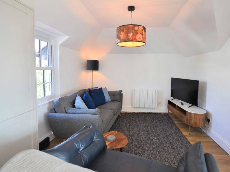 Cottage with yard | Sea view — photo 4