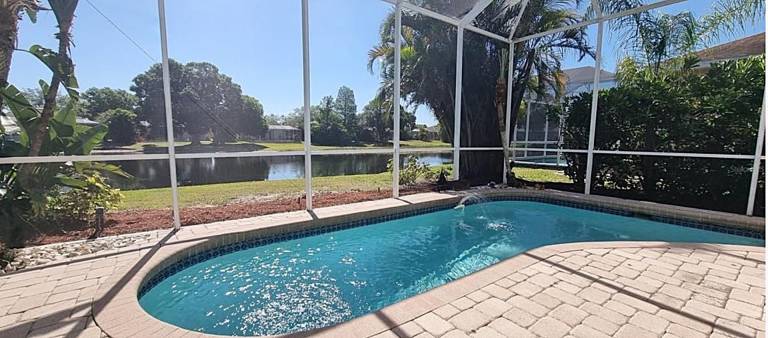 House  Ellenton