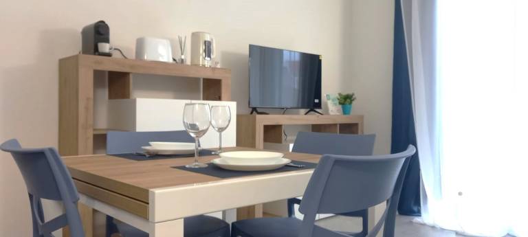 Apartment with pool & yard in Castelsardo