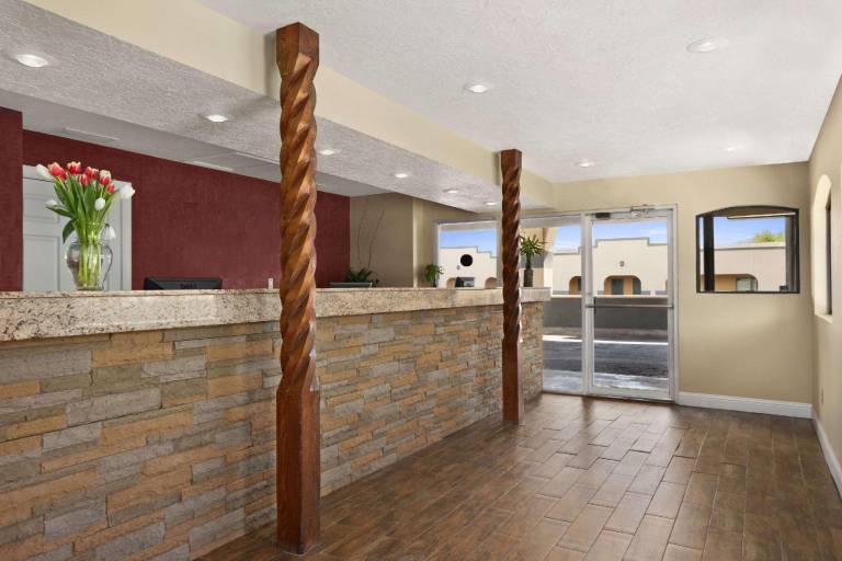 Travelodge by Wyndham Clovis — photo 2