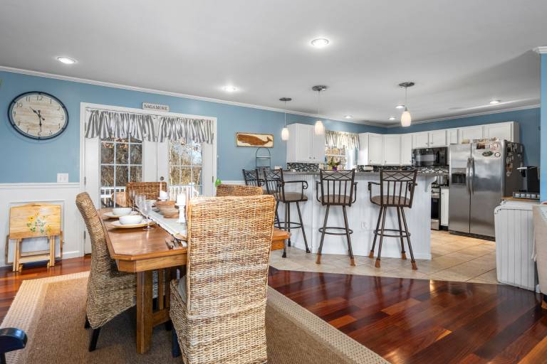 Dog friendly and spacious just minutes from Scusset Beach — photo 2