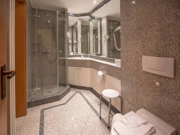 Komfort Ferienwohnung mit 1 Schlafzimmer und Balkon im Obergeschoss — photo 4