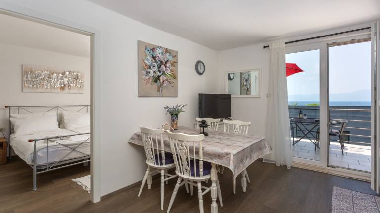 Apartman Sunshine Njivice Krk by Villas Guide — photo 3