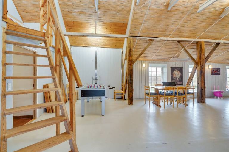 Vacation home with sauna, terrace & jacuzzi — photo 4