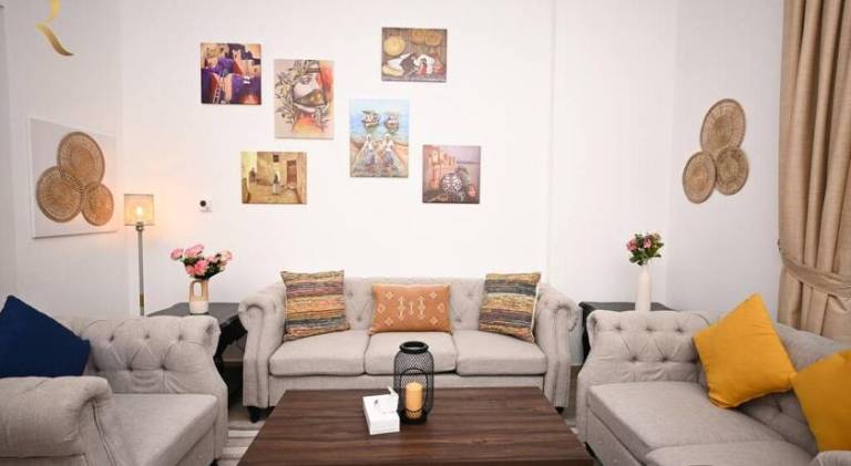 Holiday apartment with pool in Abu Dhabi